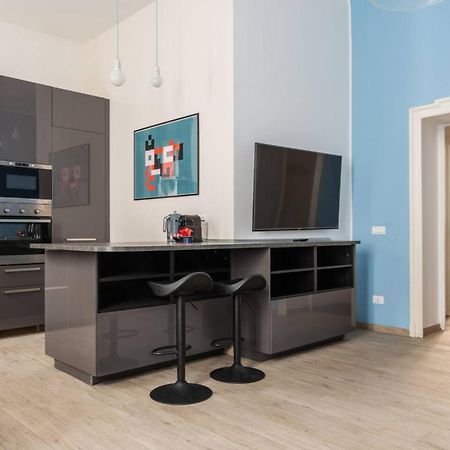 In Piazza A Isola Apartment Милано Екстериор снимка