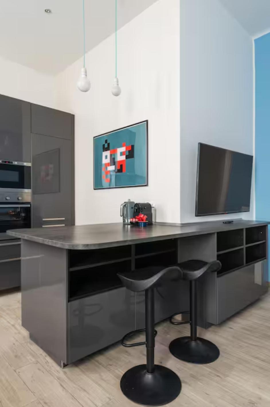 In Piazza A Isola Apartment Милано Екстериор снимка