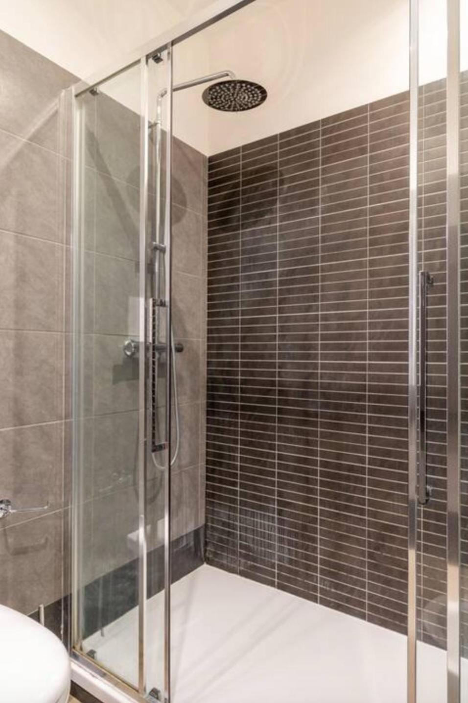 In Piazza A Isola Apartment Милано Екстериор снимка